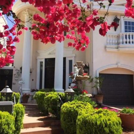Entire Second Flr - Santa Monica Luxury Roman Villa Лос Анджелис Екстериор снимка