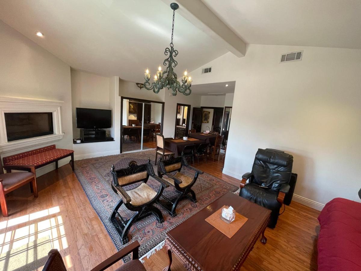 Entire Second Flr - Santa Monica Luxury Roman Villa Лос Анджелис Екстериор снимка