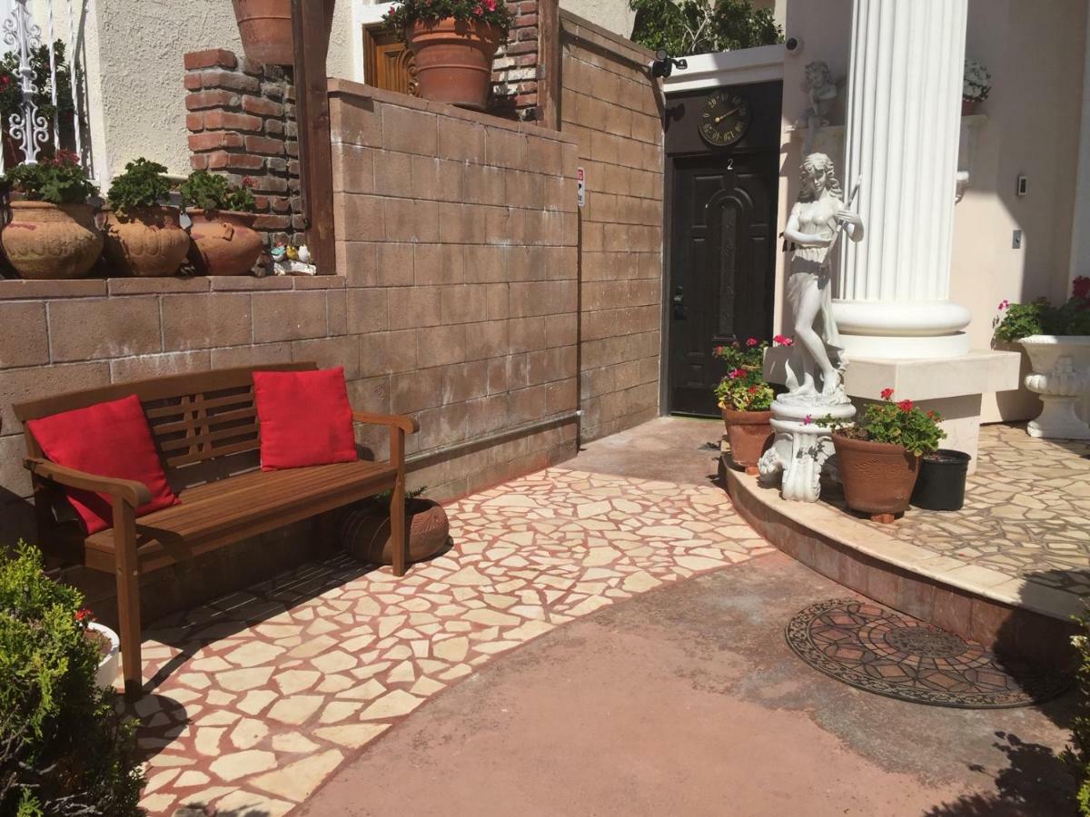 Entire Second Flr - Santa Monica Luxury Roman Villa Лос Анджелис Екстериор снимка
