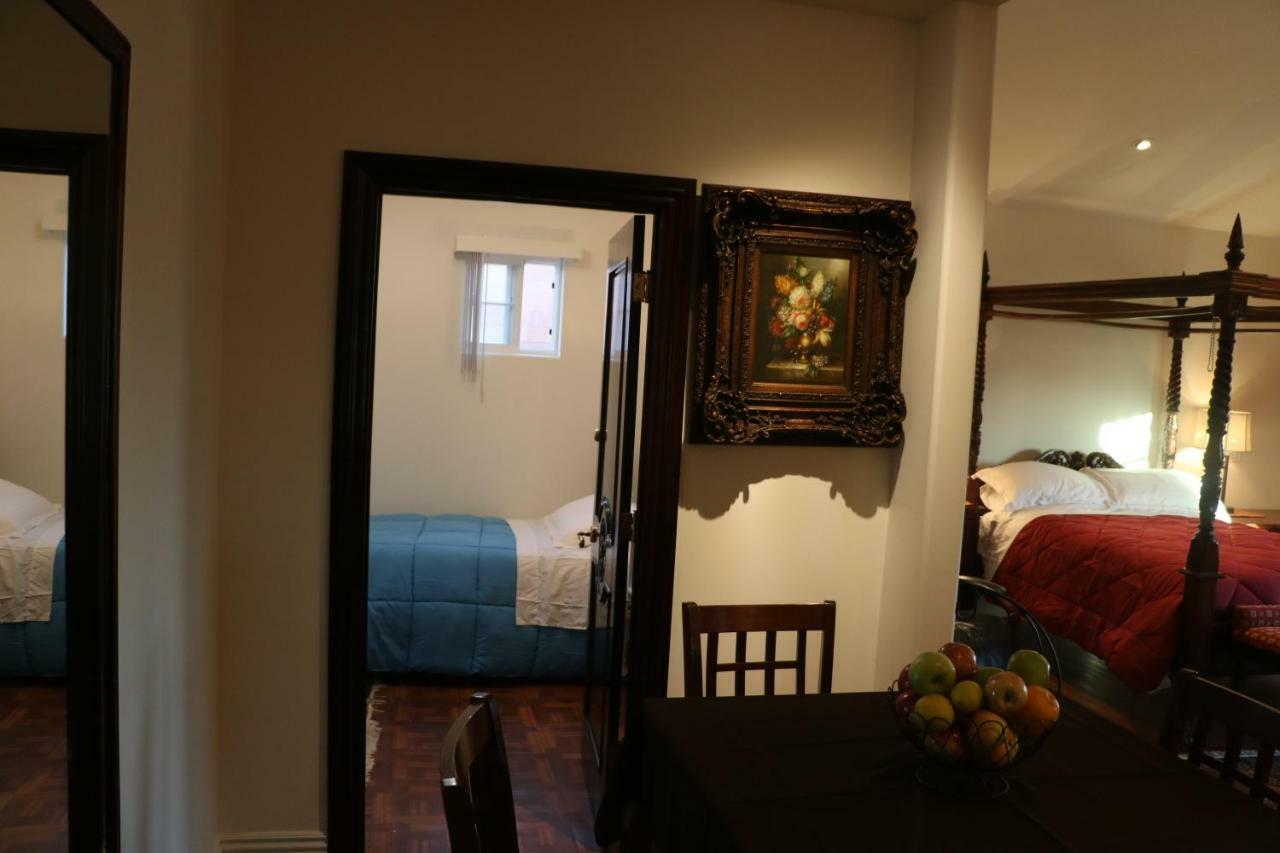 Entire Second Flr - Santa Monica Luxury Roman Villa Лос Анджелис Екстериор снимка