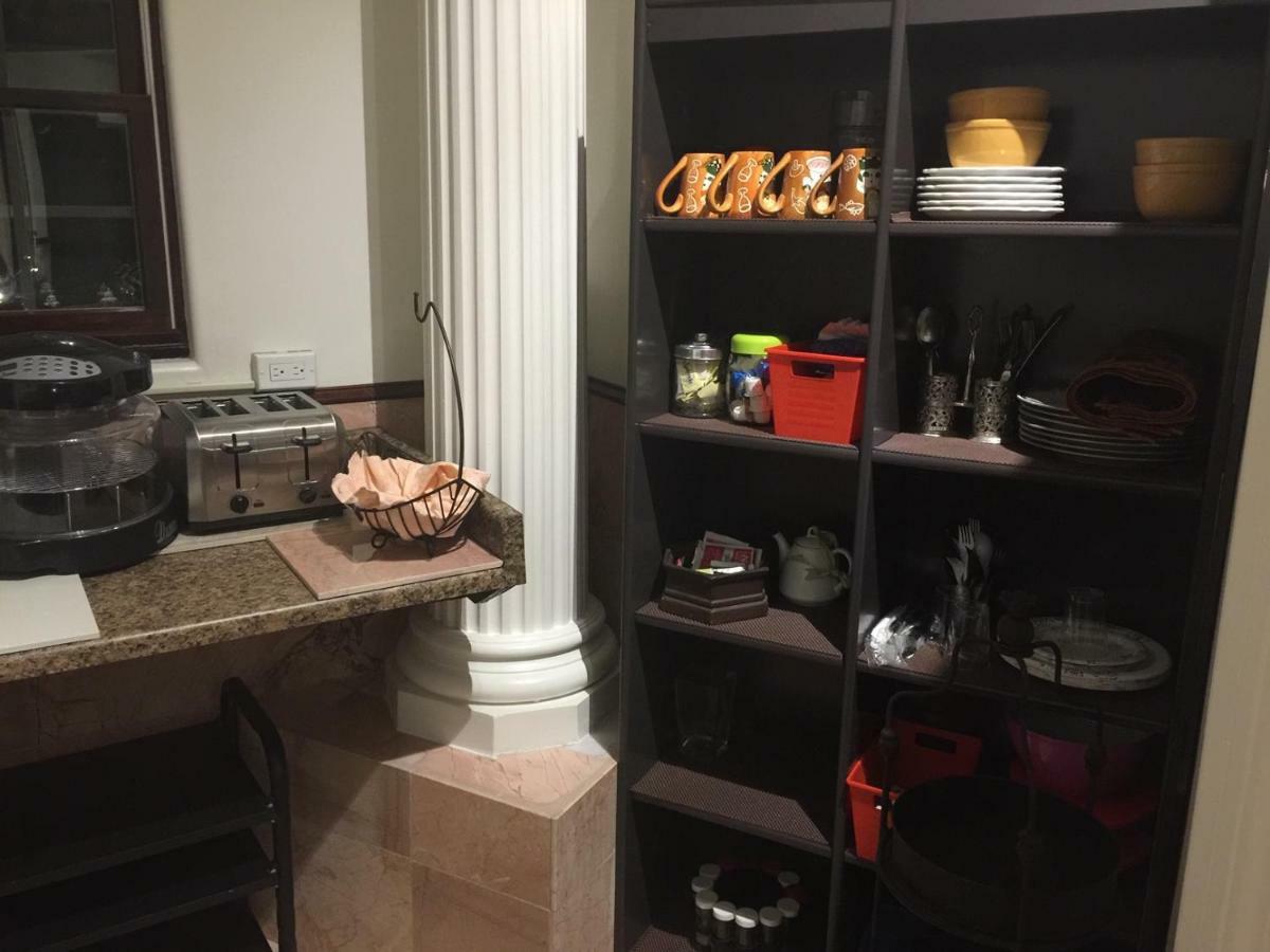 Entire Second Flr - Santa Monica Luxury Roman Villa Лос Анджелис Екстериор снимка