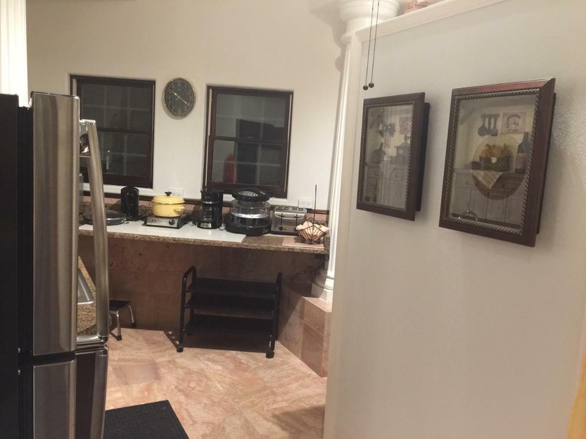Entire Second Flr - Santa Monica Luxury Roman Villa Лос Анджелис Екстериор снимка
